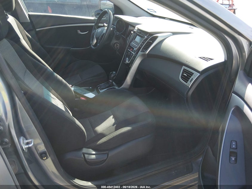 2017 Hyundai Elantra VIN KMHD35LH3HU376831 IAAI salvage auction — NORMAL WEAR, Original (Texas), sold $650 on 2026-07-20 (photo 5)