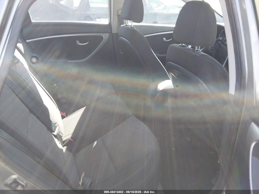 2017 Hyundai Elantra VIN KMHD35LH3HU376831 IAAI salvage auction — NORMAL WEAR, Original (Texas), sold $650 on 2026-07-20 (photo 8)