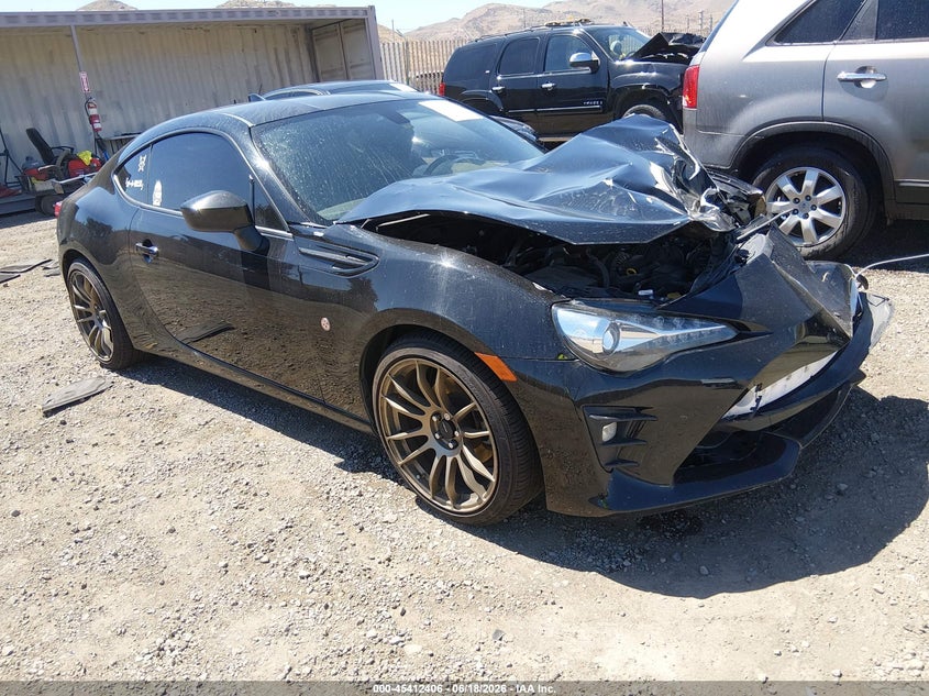 2020 Toyota Gt86 VIN JF1ZNAE11L9751761 IAAI salvage auction — FRONT END, Salvage Title, sold $825 on 2026-07-24 (photo 1)