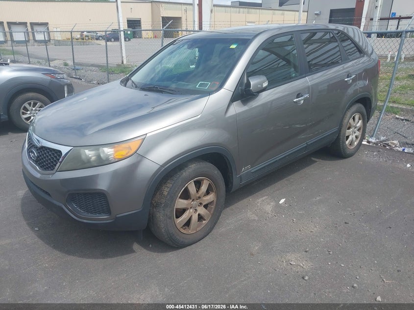 2012 Kia Sorento VIN 5XYKTCA65CG212413 IAAI salvage auction — LEFT SIDE, Clear (New York), sold $275 on 2026-07-08 (photo 2)