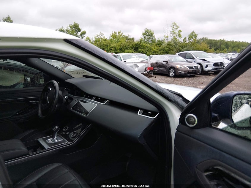 2020 Land rover Range rover evoque VIN SALZJ2FX4LH038608 IAAI salvage auction — THEFT, Salvage (Ohio), sold $12,000 on 2026-07-28 (photo 5)