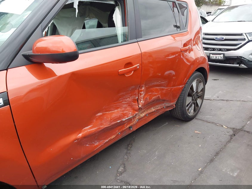 2018 Kia Soul VIN KNDJP3A53J7555772 IAAI salvage auction — LEFT SIDE, Salvage Certificate (California), sold $1,950 on 2026-07-08 (photo 6)