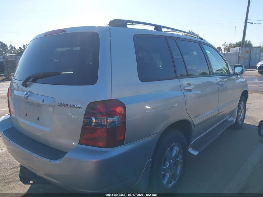 2006 Toyota Highlander VIN JTEGP21A360099060 IAAI salvage auction — NORMAL WEAR, Clear - Dealer Only (California), sold $1,125 on 2026-07-14 (photo 4)
