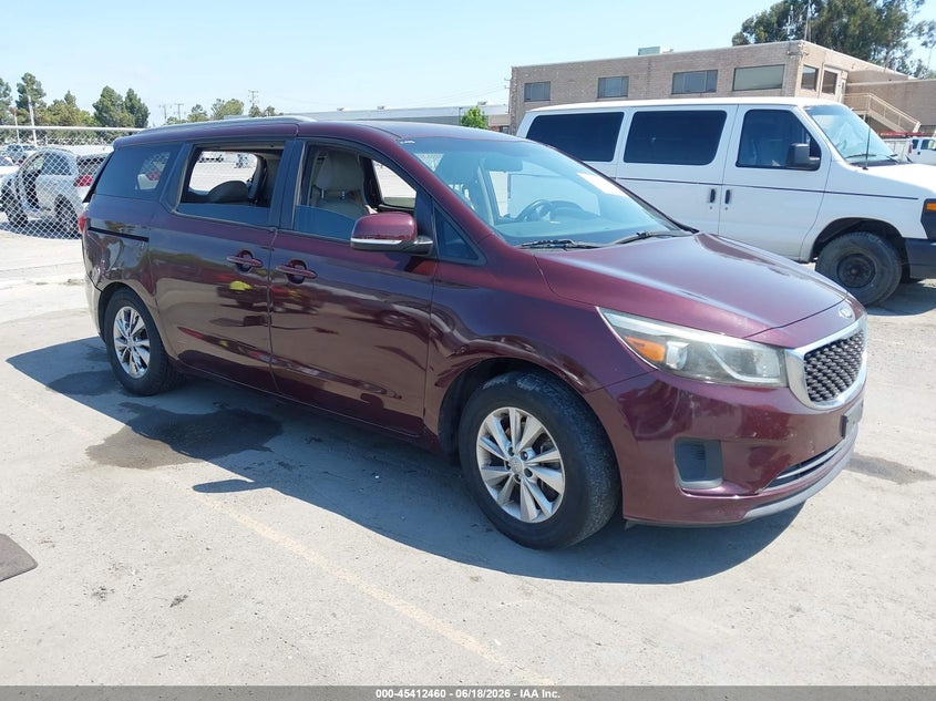 2015 Kia SEDONA VIN KNDMB5C18F6059820 IAAI salvage auction — REAR END, Salvage (California), sold $125 on 2026-07-29 (photo 1)