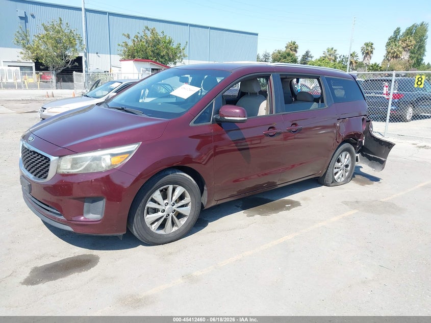 2015 Kia SEDONA VIN KNDMB5C18F6059820 IAAI salvage auction — REAR END, Salvage (California), sold $125 on 2026-07-29 (photo 2)