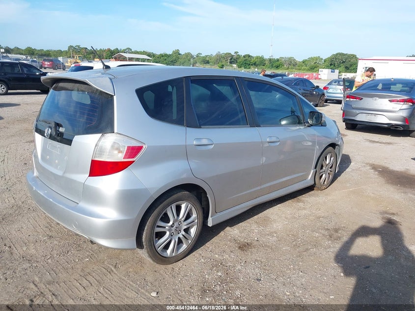 2011 Honda Fit VIN JHMGE8H56BC001457 IAAI salvage auction — FRONT END, Clear (Florida), sold $650 on 2026-07-16 (photo 4)