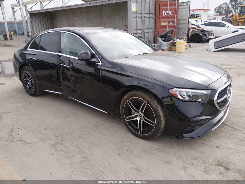 2024 Mercedes-benz E-klasse VIN W1KLF4HBXRA047283 IAAI salvage auction — SIDE, Salvage (California), sold $15,400 on 2026-07-29 (photo 1)