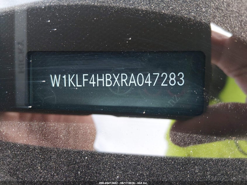 2024 Mercedes-benz E-klasse VIN W1KLF4HBXRA047283 IAAI salvage auction — SIDE, Salvage (California), sold $15,400 on 2026-07-29 (photo 9)