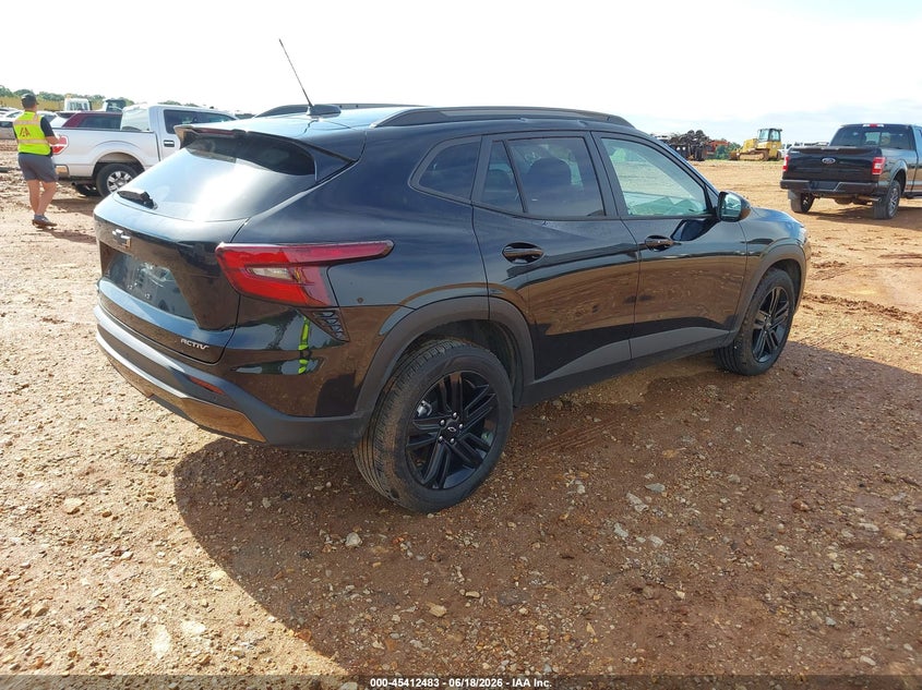 2025 Chevrolet Trax VIN KL77LKEP3SC014643 IAAI salvage auction — HAIL, Clear (Missouri), sold $13,000 on 2026-07-27 (photo 4)