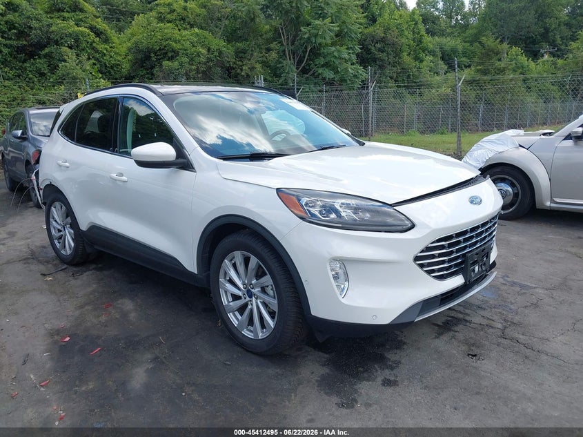 2022 Ford Escape VIN 1FMCU9DZ5NUA93057 IAAI salvage auction — FRONT & REAR, Salvage (North Carolina), sold $7,100 on 2026-07-22 (photo 1)