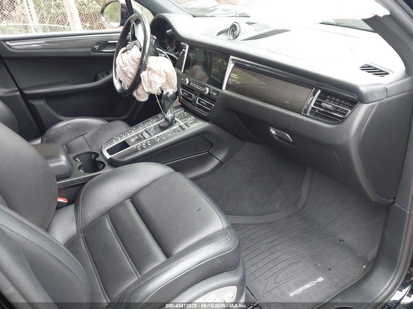 2021 Porsche Macan VIN WP1AG2A58MLB50995 IAAI salvage auction — FRONT END, Salvage (Rhode Island), sold $12,000 on 2026-07-28 (photo 5)