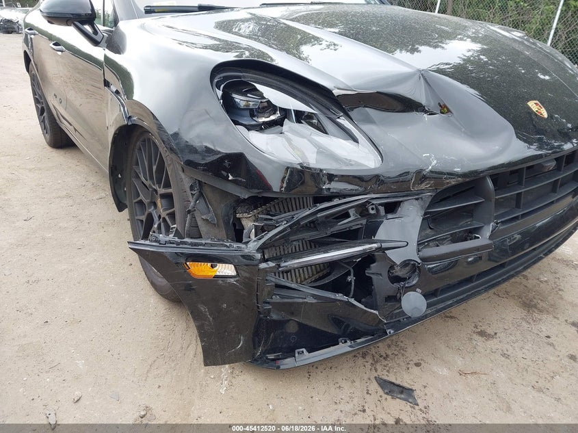 2021 Porsche Macan VIN WP1AG2A58MLB50995 IAAI salvage auction — FRONT END, Salvage (Rhode Island), sold $12,000 on 2026-07-28 (photo 6)