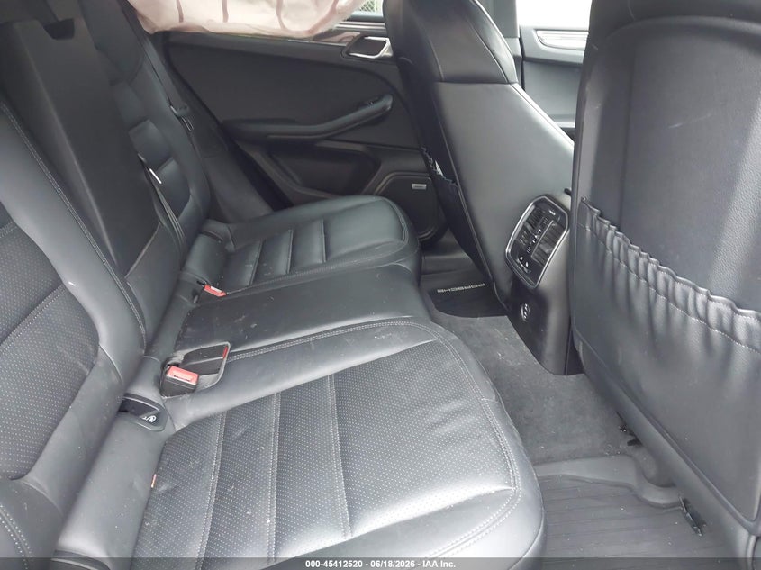 2021 Porsche Macan VIN WP1AG2A58MLB50995 IAAI salvage auction — FRONT END, Salvage (Rhode Island), sold $12,000 on 2026-07-28 (photo 8)