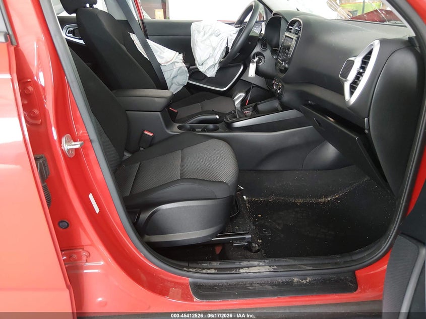 2022 Kia Soul VIN KNDJ23AU7N7161235 IAAI salvage auction — LEFT FRONT, Certificate Of Destruction (Florida), sold $1,950 on 2026-07-15 (photo 5)