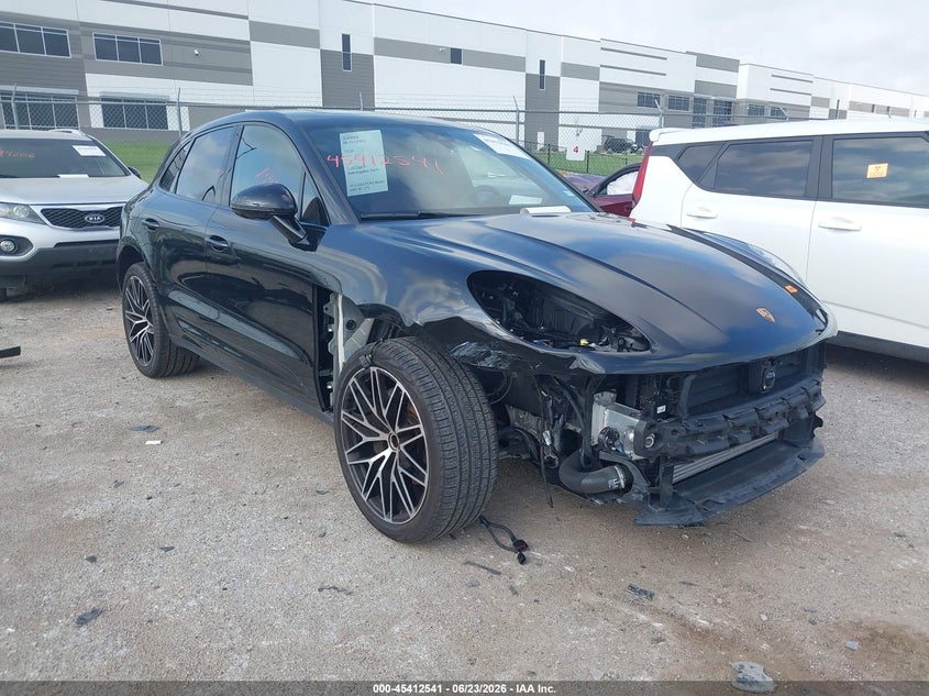 2024 Porsche Macan VIN WP1AA2A55RLB18899 IAAI salvage auction — FRONT END, Salvage Title, sold $22,700 on 2026-10-12 (photo 1)