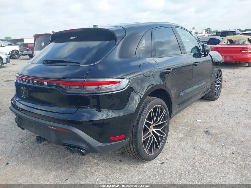 2024 Porsche Macan VIN WP1AA2A55RLB18899 IAAI salvage auction — FRONT END, Salvage Title, sold $22,700 on 2026-10-12 (photo 4)