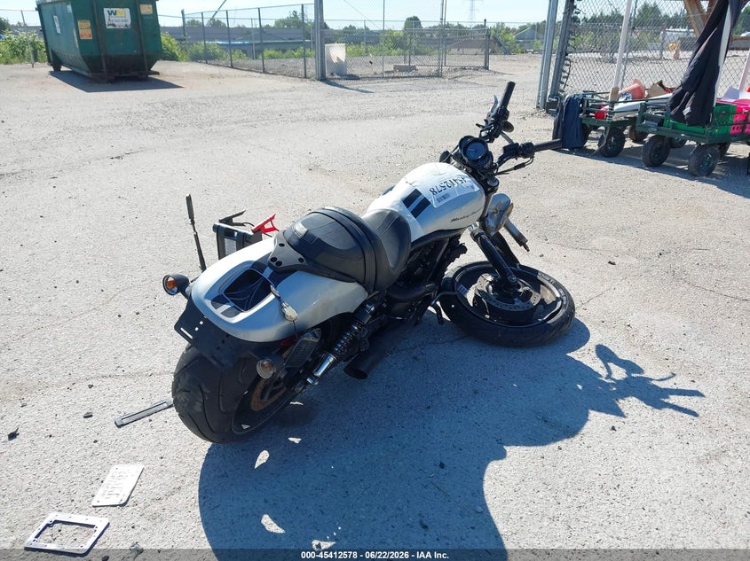 2011 Harley-davidson Vrscdx VIN 1HD1HHH10BC800774 IAAI salvage auction — FRONT END, Clear (Wisconsin), sold $2,000 on 2026-07-08 (photo 4)