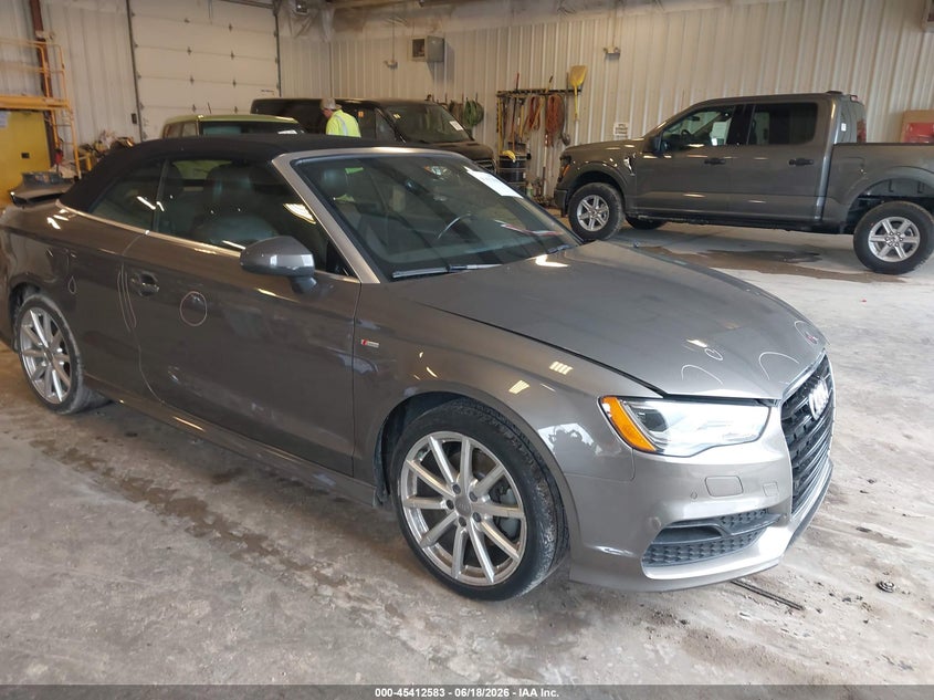 2015 Audi A3 VIN WAUWFLFFXF1113668 IAAI salvage auction — FRONT & REAR, Clear (Michigan), sold $3,200 on 2026-07-21 (photo 1)