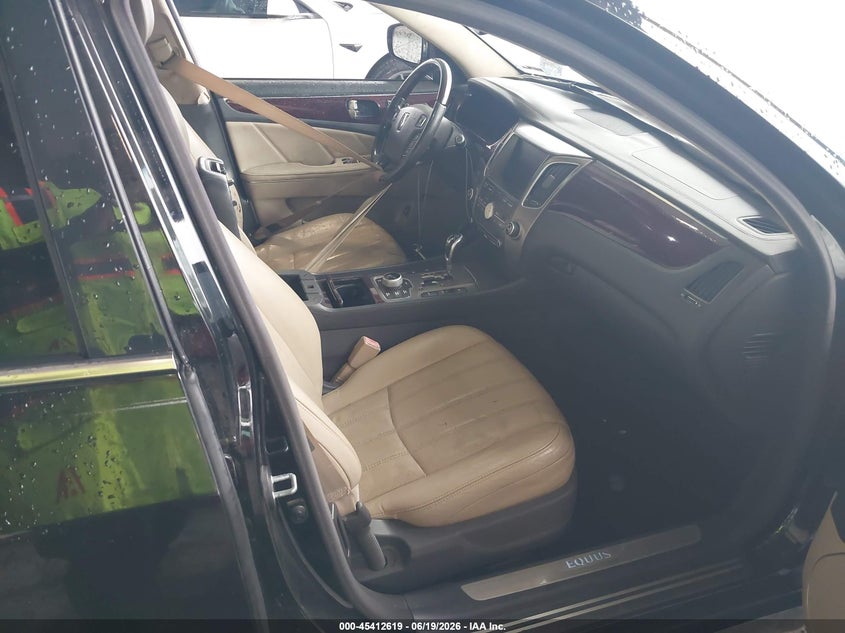 2012 Hyundai Equus VIN KMHGH4JH1CU050093 IAAI salvage auction — NORMAL WEAR, Clear (Florida), sold $300 on 2026-07-21 (photo 5)
