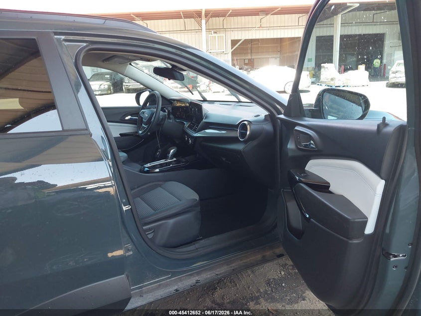 2025 Chevrolet Trax VIN KL77LHEP5SC036789 IAAI salvage auction — LEFT REAR, Salvage (Arizona), sold $6,750 on 2026-07-21 (photo 5)