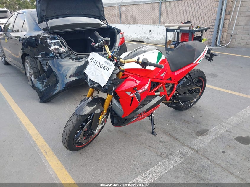 2023 Energica VIN ZNND1A1C7PS000673 IAAI salvage auction — LEFT SIDE, Salvage (California), sold $5,000 on 2026-07-13 (photo 2)