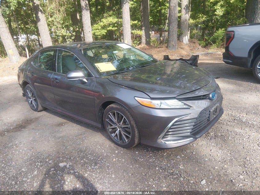 2022 Toyota Camry VIN 4T1F31AK5NU589632 — IAAI salvage auction photo
