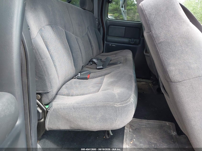2002 Chevrolet Silverado 1500 VIN 1GCEK19V82E255103 IAAI salvage auction — NORMAL WEAR, Nrc Lienholder Repossession Paperwork (New Hampshire), sold $375 on 2026-07-22 (photo 8)