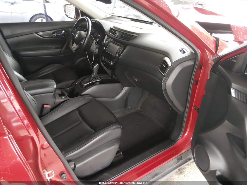 2017 Nissan Rogue VIN JN8AT2MV3HW284539 IAAI salvage auction — FRONT END, Salvage (Connecticut), sold $1,300 on 2026-07-16 (photo 5)