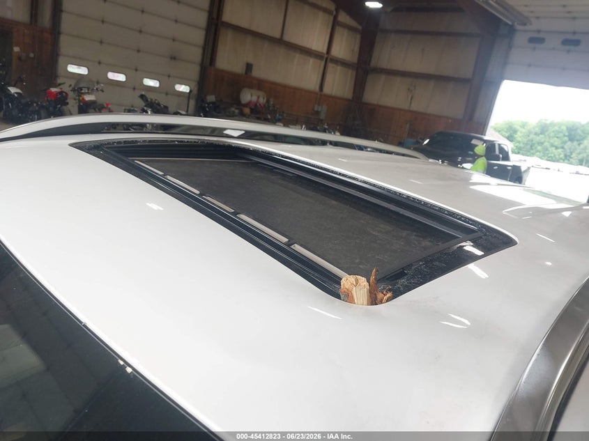 2025 Mercedes-benz Gle VIN 4JGFB4FB5SB424233 IAAI salvage auction — STORM DAMAGE, Salvage Title, sold $26,275 on 2026-07-30 (photo 6)