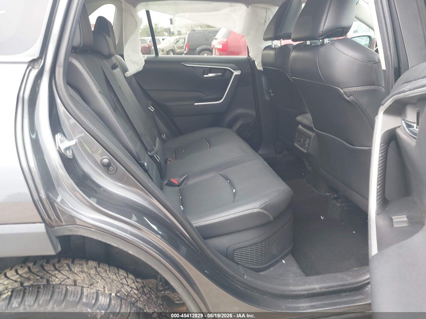 2021 Toyota Rav 4 VIN 4T3B6RFV4MU040999 IAAI salvage auction — FRONT END, Salvage (Iowa), sold $10,100 on 2026-07-28 (photo 8)