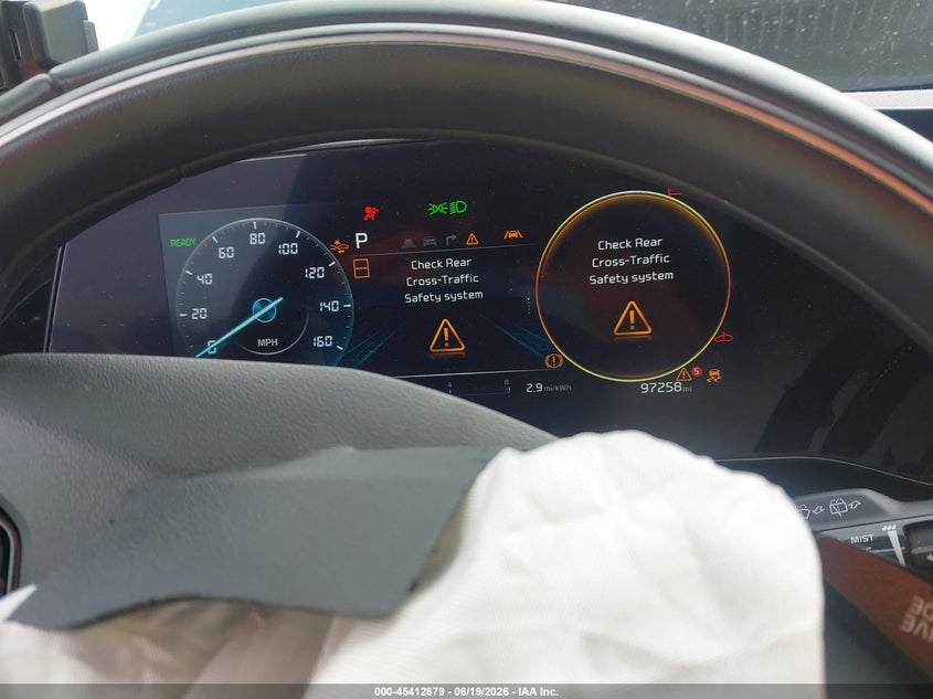 2023 Kia Niro VIN KNDCR3L15P5053573 IAAI salvage auction — FRAME DAMAGE, Salvage Title, sold $4,400 on 2026-07-31 (photo 7)