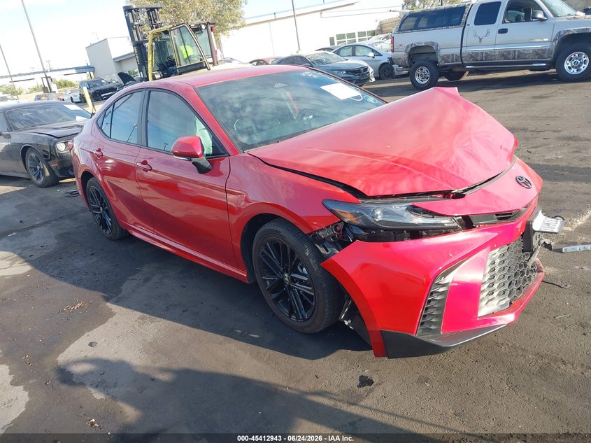 2025 Toyota Camry VIN 4T1DBADK1SU034534 — IAAI salvage auction photo