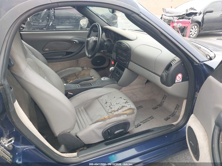 2002 Porsche Boxster VIN WP0CA29812U625131 IAAI salvage auction — NORMAL WEAR, Clear - Dealer Only (California), sold $125 on 2026-07-22 (photo 5)