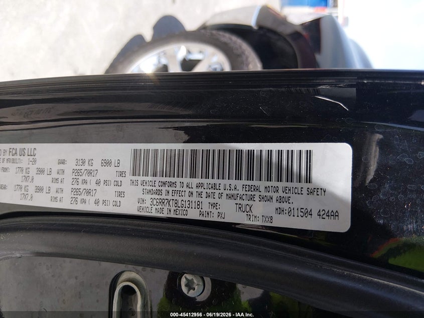 2020 Ram 1500 VIN 3C6RR7KT8LG131181 IAAI salvage auction — RIGHT FRONT, Salvage (Missouri), sold $6,500 on 2026-07-25 (photo 9)