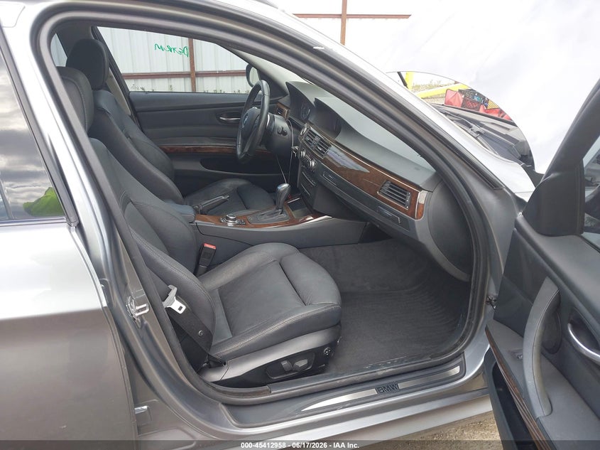 2010 BMW 3 series VIN WBAUU3C50AA540889 IAAI salvage auction — LEFT SIDE, Bill Of Sale (Washington), sold $625 on 2026-07-14 (photo 5)