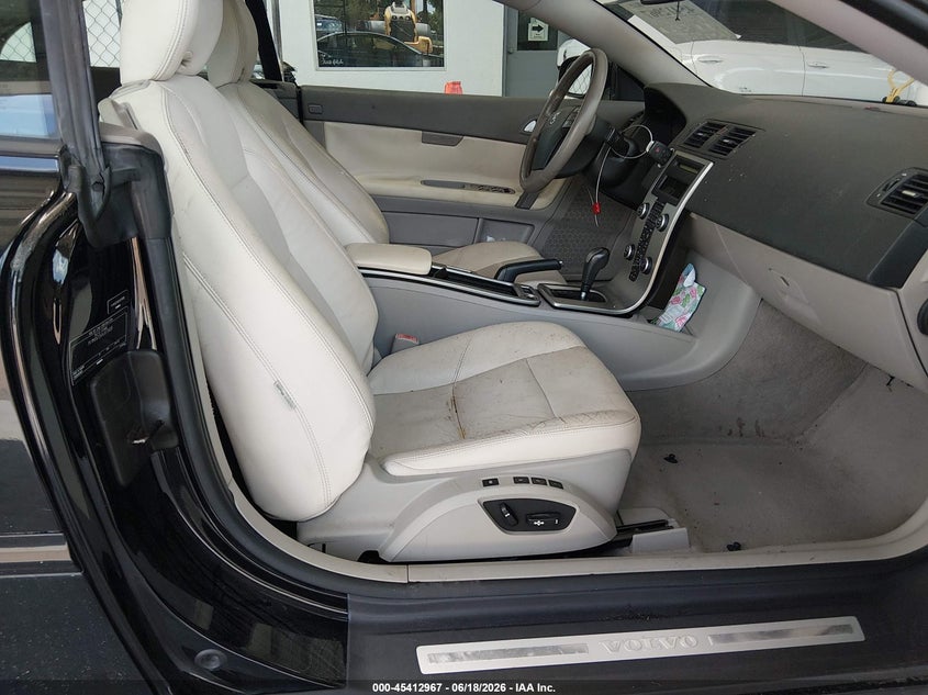 2009 Volvo C70 VIN YV1MC67269J072695 IAAI salvage auction — FRONT END, Rebuildable (Florida), sold $650 on 2026-07-08 (photo 5)