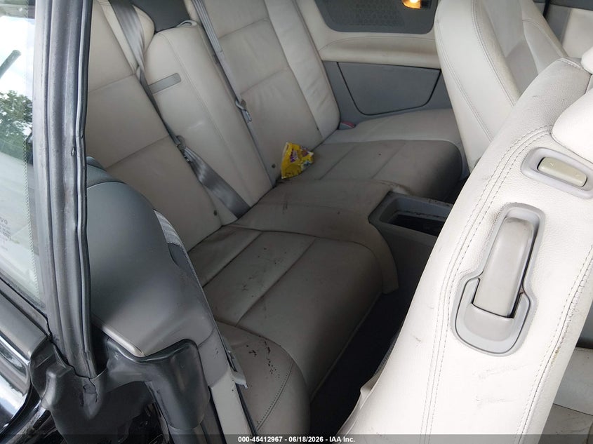 2009 Volvo C70 VIN YV1MC67269J072695 IAAI salvage auction — FRONT END, Rebuildable (Florida), sold $650 on 2026-07-08 (photo 8)