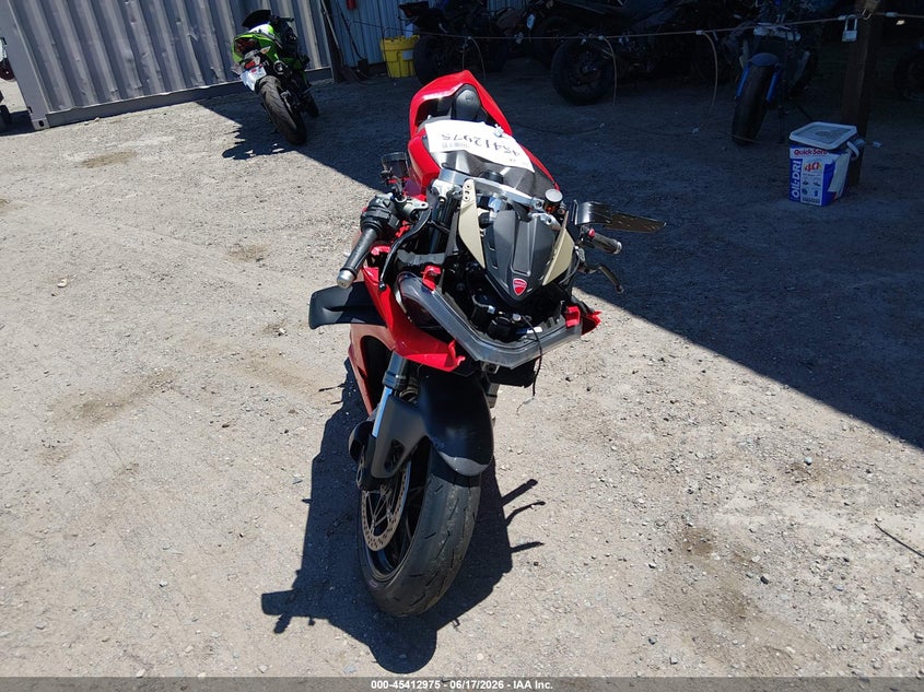 2024 Ducati Panigale VIN ZDMDAGWW3RB008361 IAAI salvage auction — FRONT END, Salvage (California), sold $7,400 on 2026-07-13 (photo 5)
