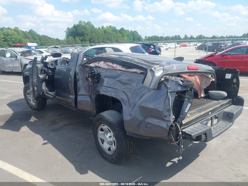 2018 Toyota Tacoma VIN 5TFRX5GN0JX117202 IAAI salvage auction — ROLLOVER, Salvage (North Carolina), sold $3,100 on 2026-07-15 (photo 3)