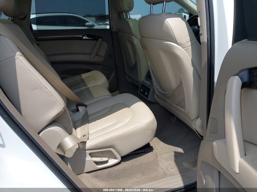 2010 Audi Q7 VIN WA1VYAFE3AD002255 IAAI salvage auction — NORMAL WEAR, Original (Texas), sold $275 on 2026-07-14 (photo 8)