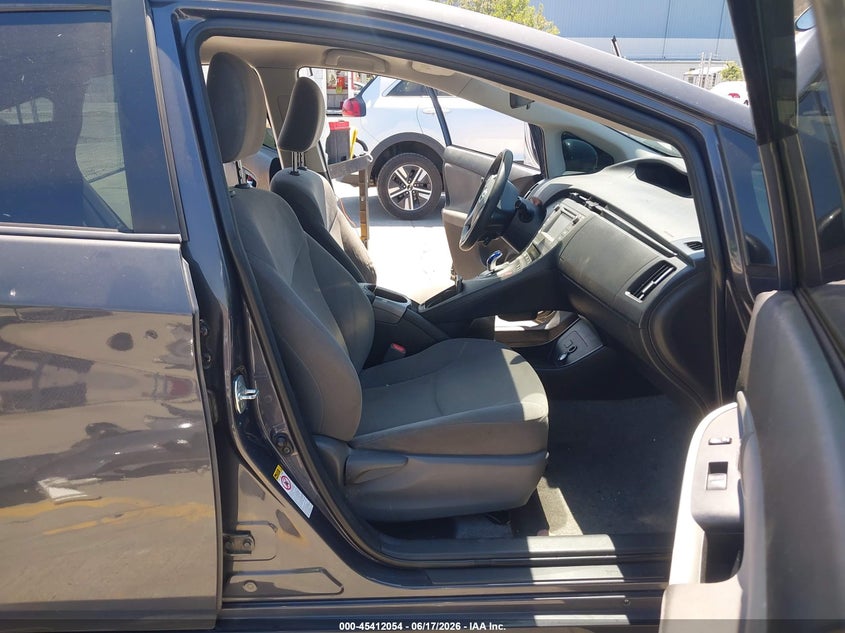 2015 Toyota Prius VIN JTDKN3DU6F0420024 IAAI salvage auction — FRONT & REAR, Salvage (California), sold $500 on 2026-07-06 (photo 5)