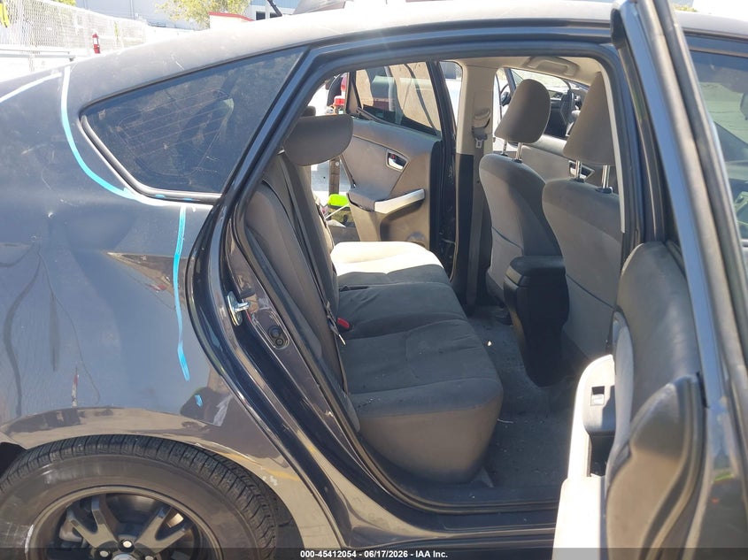 2015 Toyota Prius VIN JTDKN3DU6F0420024 IAAI salvage auction — FRONT & REAR, Salvage (California), sold $500 on 2026-07-06 (photo 8)