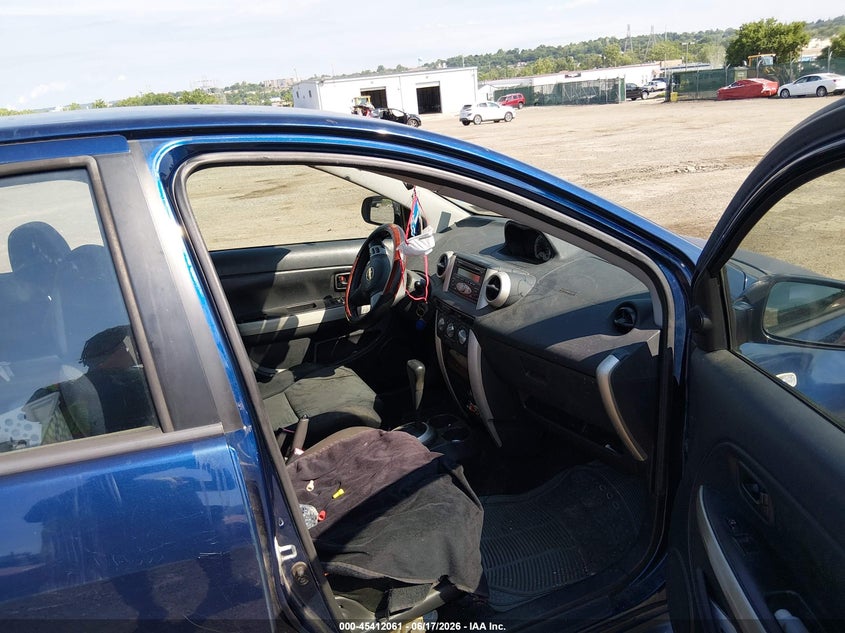 2006 Scion Xa VIN JTKKT624560171931 IAAI salvage auction — NORMAL WEAR, Clear (Pennsylvania), sold $675 on 2026-07-24 (photo 5)