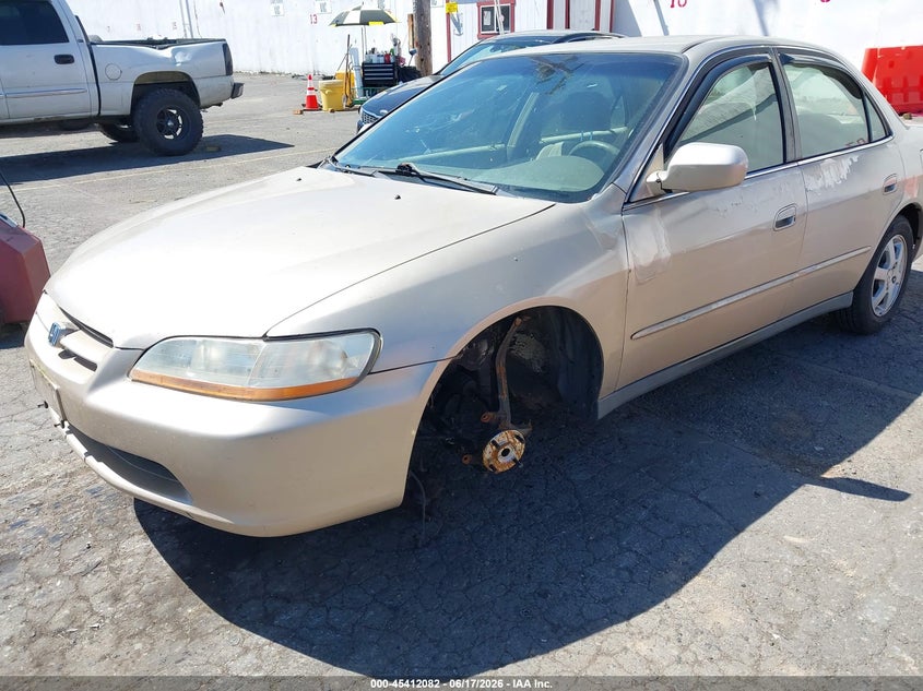 2000 Honda Accord VIN JHMCG5671YC028215 IAAI salvage auction — UNDERCARRIAGE, Clear-Dealer Only (Washington), sold $100 on 2026-07-16 (photo 6)