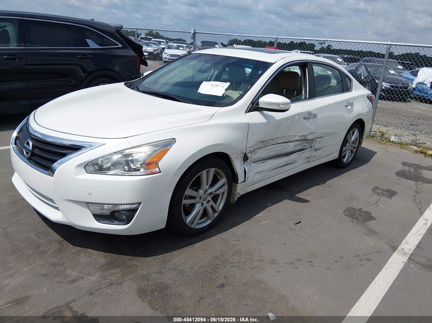 2015 Nissan Altima VIN 1N4BL3AP1FC594298 IAAI salvage auction — SIDE, Salvage (North Carolina), sold $750 on 2026-07-30 (photo 2)