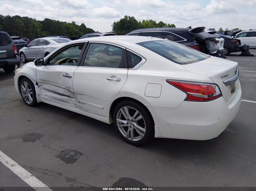 2015 Nissan Altima VIN 1N4BL3AP1FC594298 IAAI salvage auction — SIDE, Salvage (North Carolina), sold $750 on 2026-07-30 (photo 3)