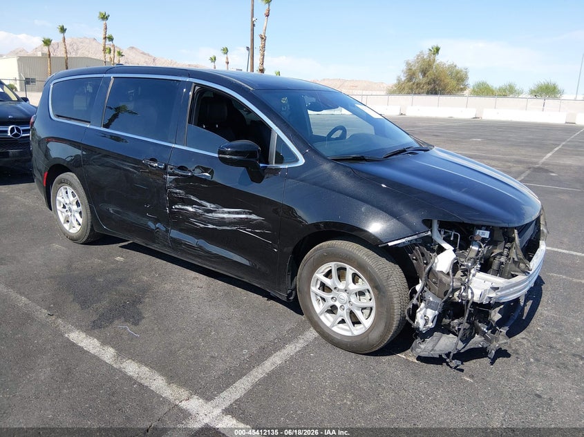 2025 Chrysler Pacifica VIN 2C4RC1BG7SR587918 — IAAI salvage auction photo