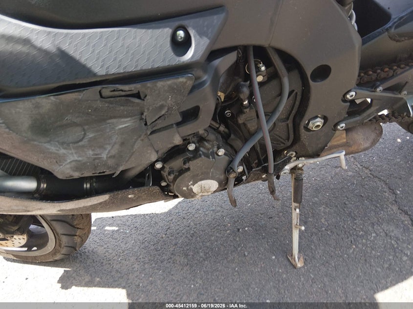 2017 Yamaha Yzf VIN JYARN39E0HA003183 IAAI salvage auction — LEFT & RIGHT, Salvage (Connecticut), sold $1,100 on 2026-07-28 (photo 9)