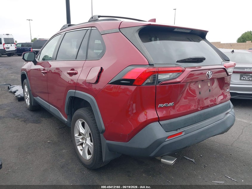 2019 Toyota Rav 4 VIN JTMW1RFV7KJ014568 IAAI salvage auction — FRONT END, Salvage Title, sold $4,850 on 2026-07-23 (photo 3)
