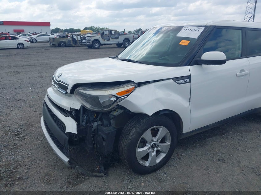 2018 Kia Soul VIN KNDJP3A58J7888646 IAAI salvage auction — LEFT FRONT, Clear (Arkansas), sold $25 on 2026-07-29 (photo 6)